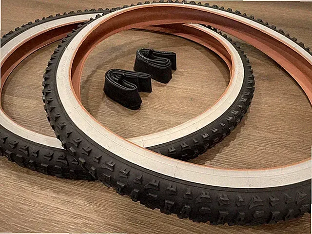 26x2.10 Black White Wall Mountain Knobby Bicycle Tires + Tubes 26" Bike MTB
