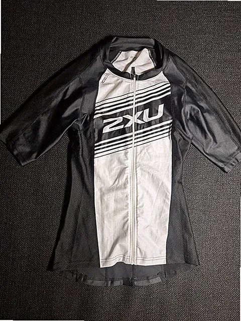 2XU Compression Sleeved Tri Top - Black/White Logo - Triathlon Cycling Size M