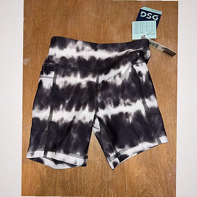 Girls' Bike Shorts-Spandex-Black/White Tie Dye Pattern 2XS NWT