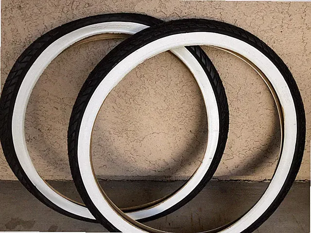 Pair of DURO Black White Wall 26x2.125 Beach Cruiser Bike Bicycle Tires Chopper