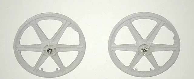 XTENDO 20" BICYCLE GT STYLE MAG WHEELS 6 SPOKE WHITE BMX BICYCLES (BLACK COG)